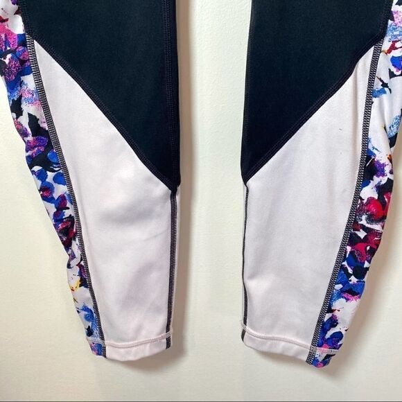 Gap Fit blackout technology workout leggings small - Picture 3 of 7